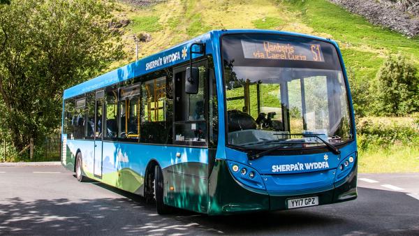 travel wales bus